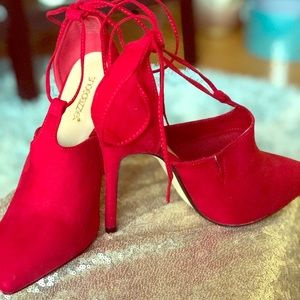 NEW red pointed toe stilettos